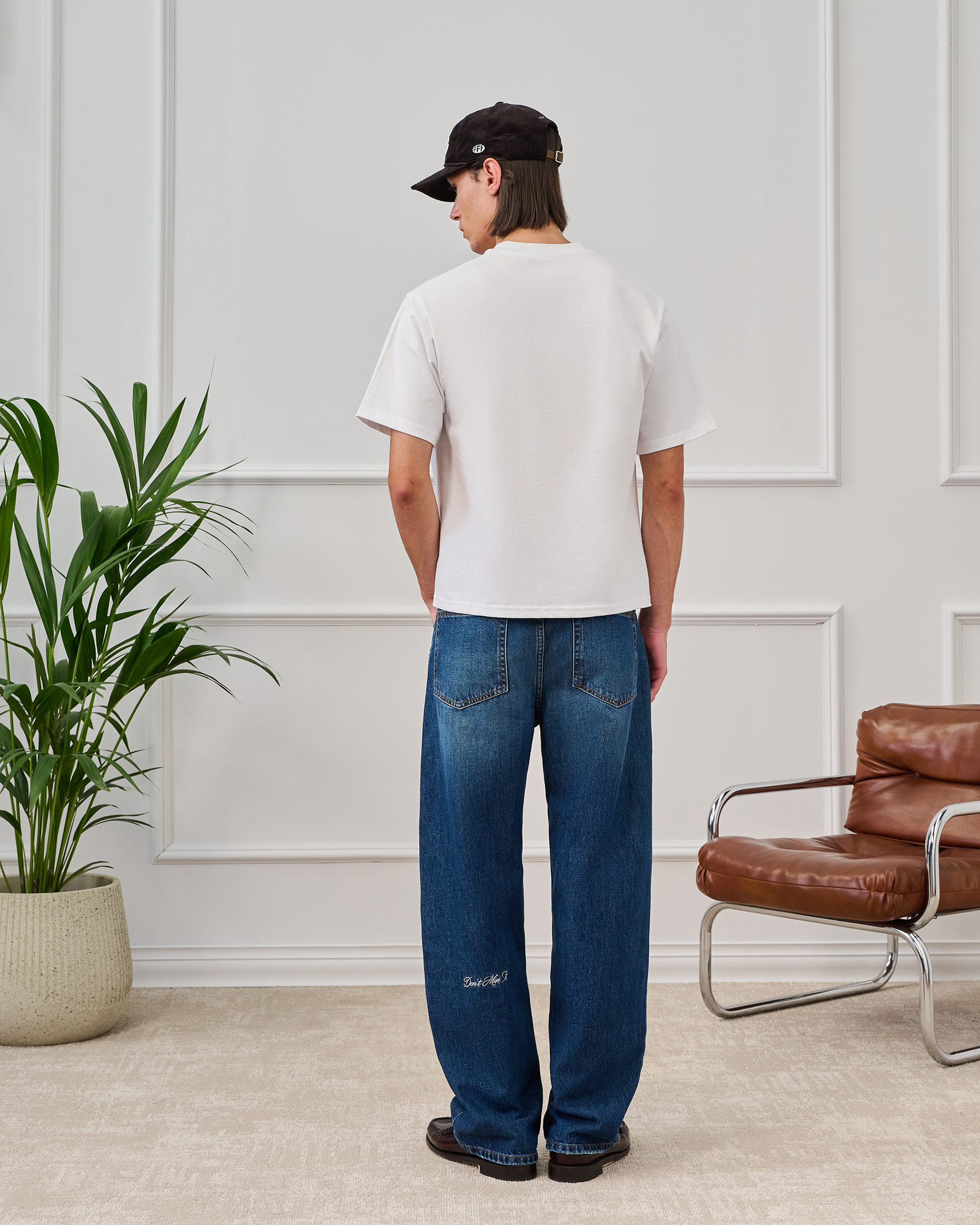 545 Calligraphic Logo Tee