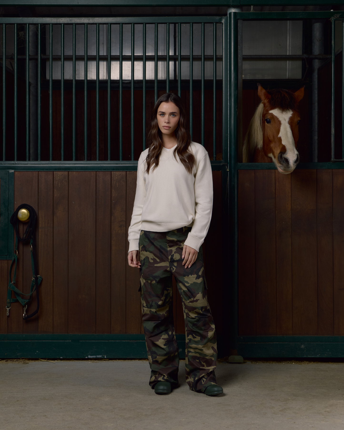 AFH-V-NECK-JUMPER-WHITE-4