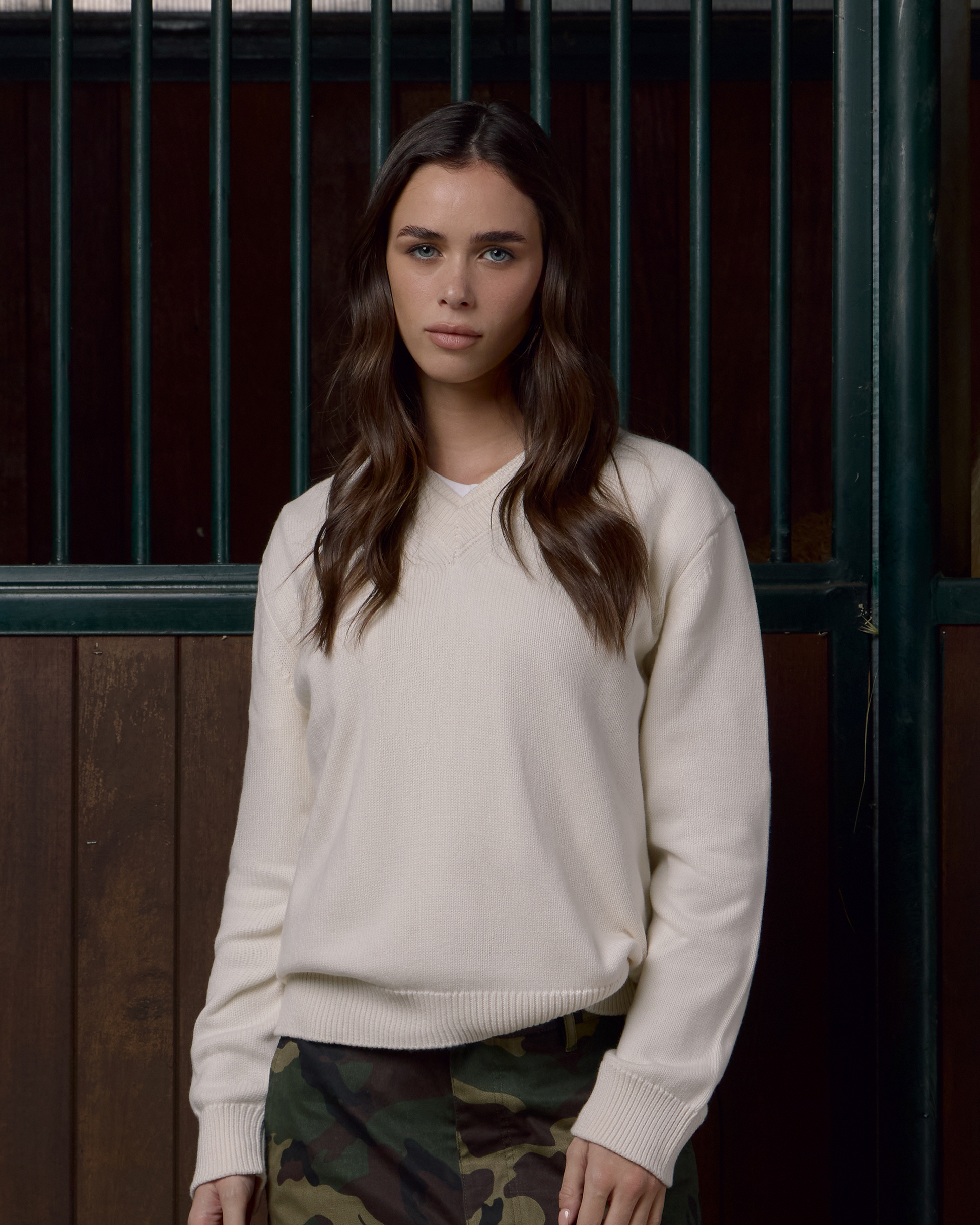 AFH-V-NECK-JUMPER-WHITE-8