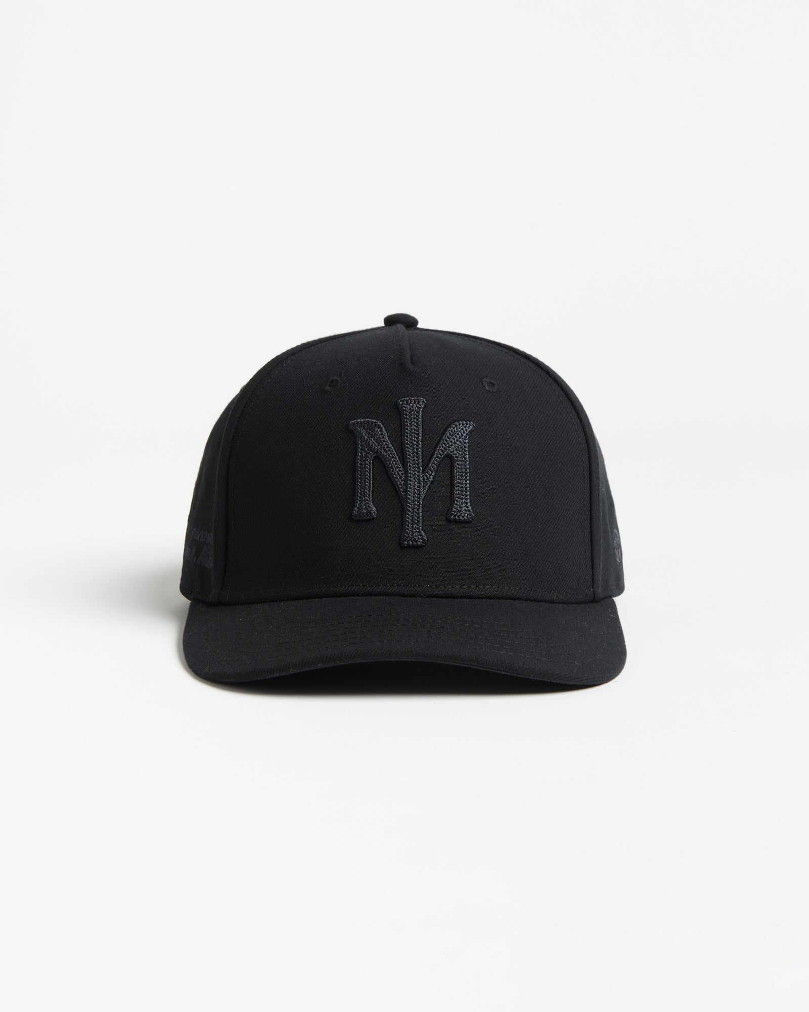 EV.-MI-CAP-BLACK-1