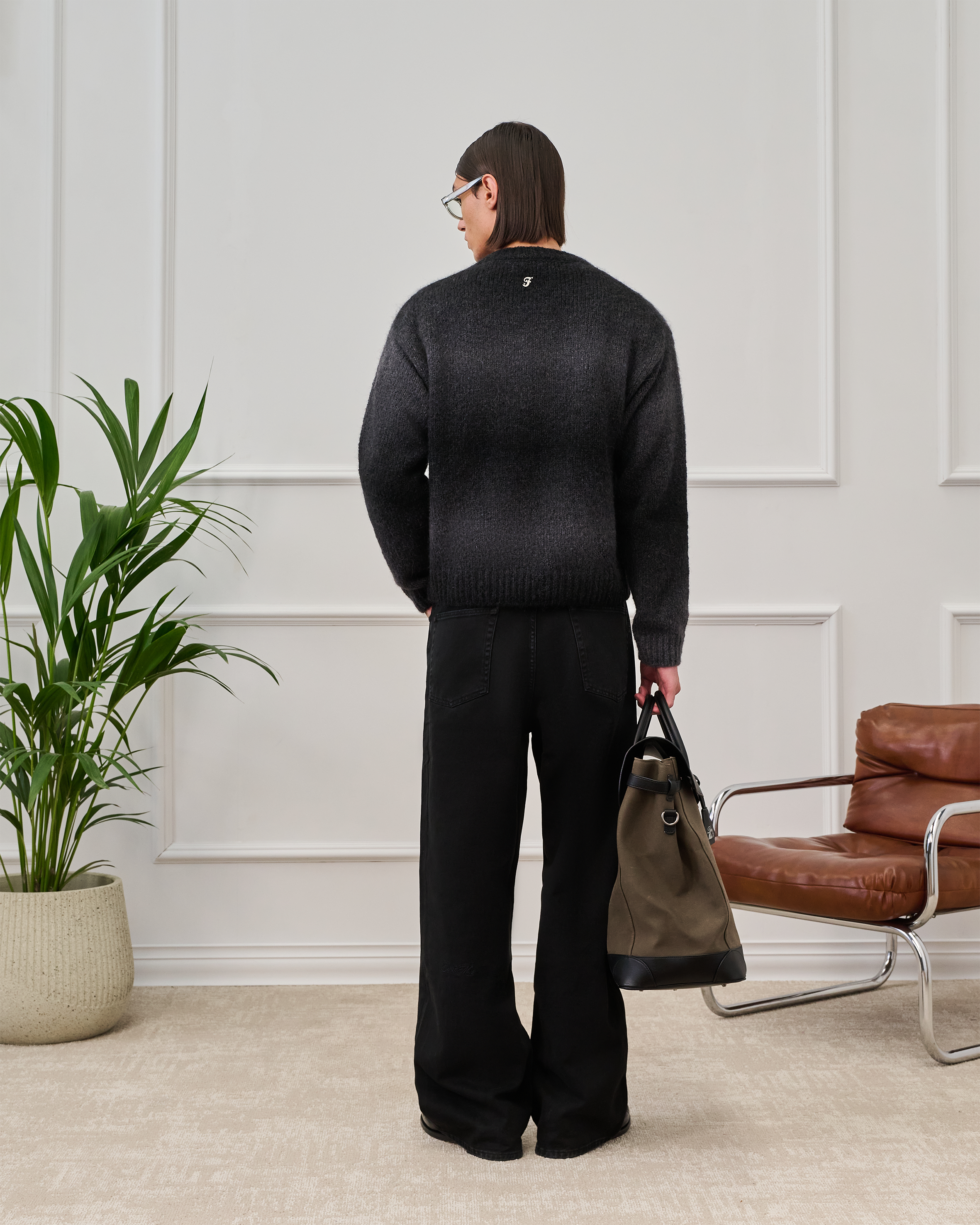 545 ALPACA FADED SWEATER BLACK