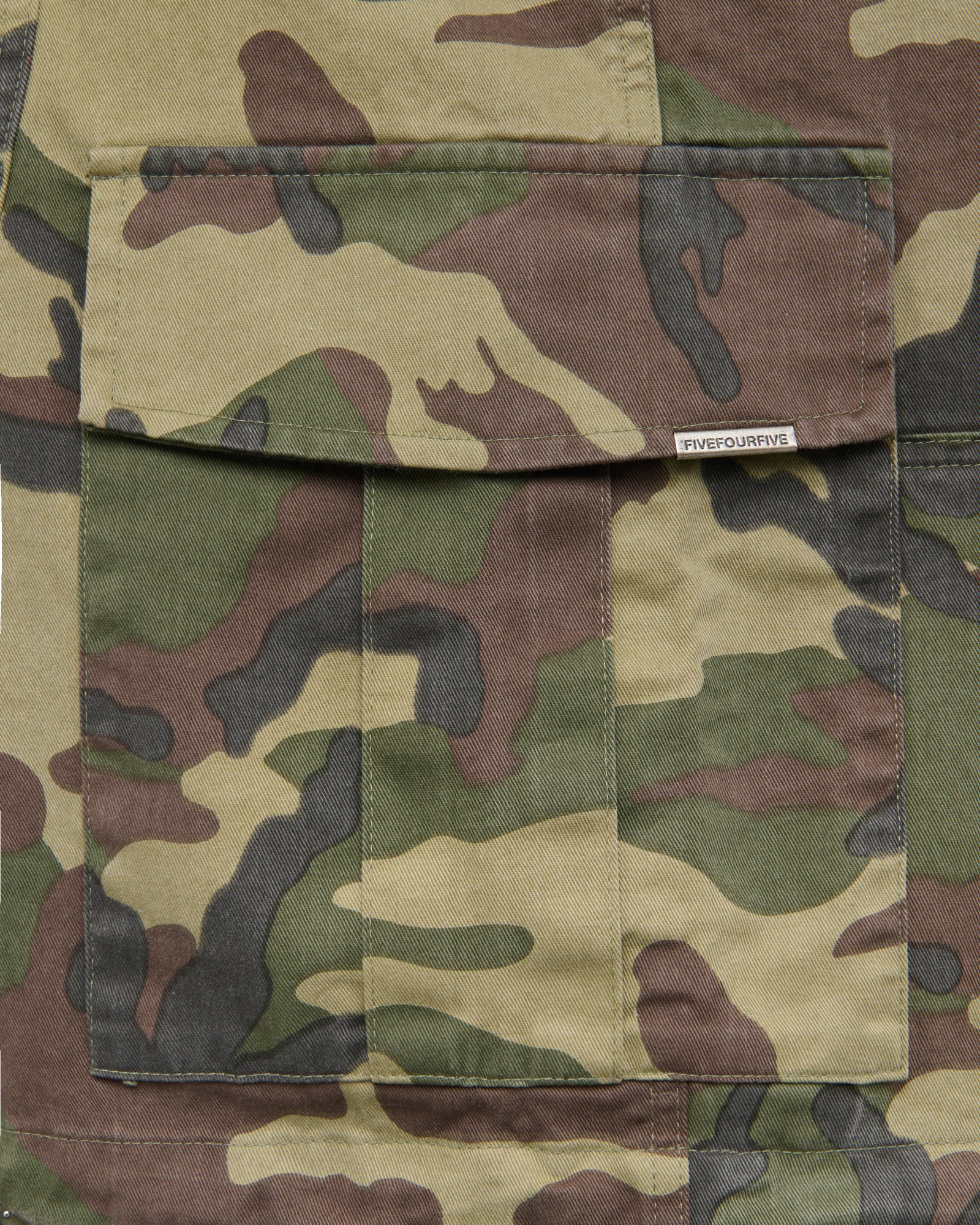 SS26-EV-CARGO-SHORTS-CAMO-2