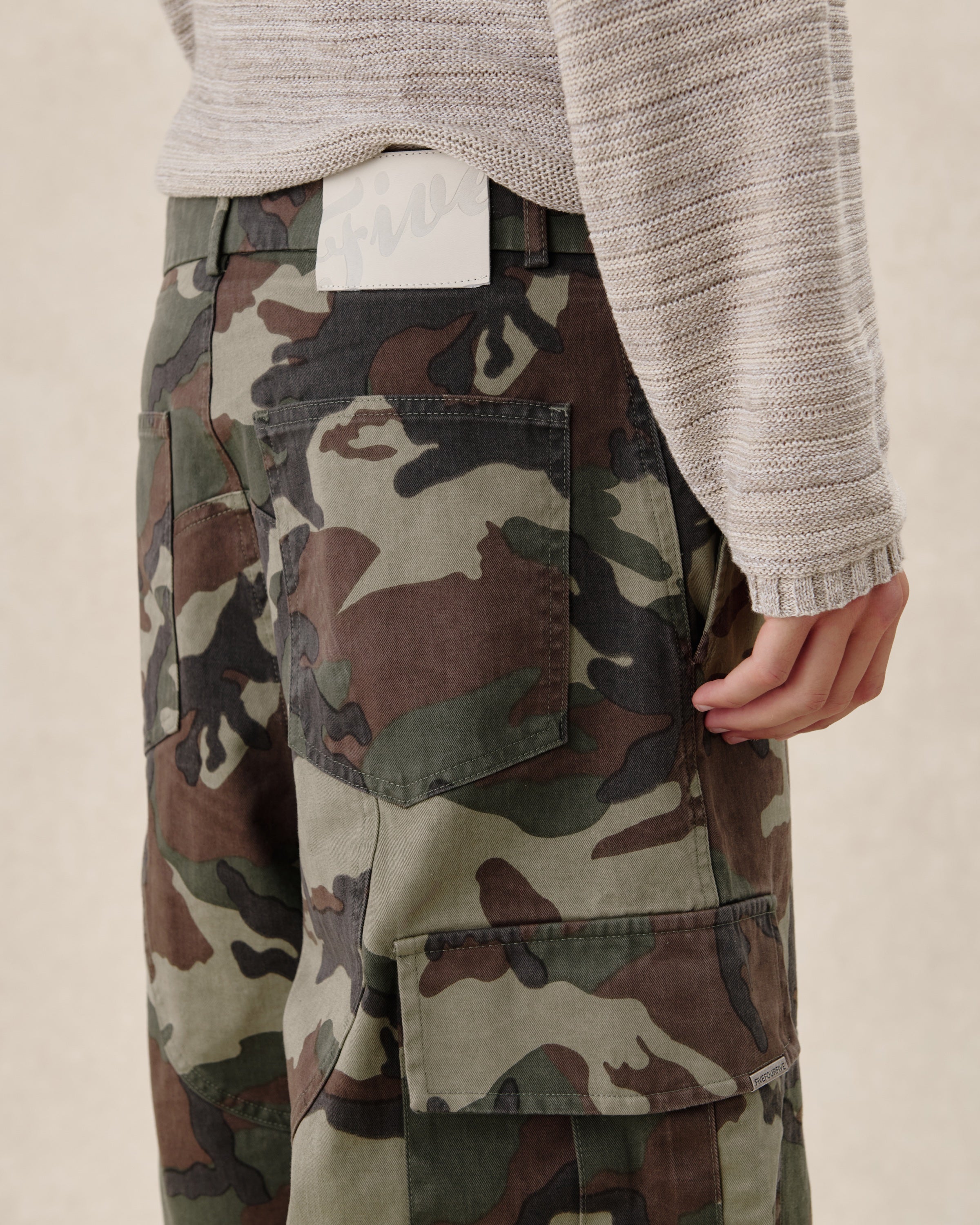 SS26-EV-CARGO-SHORTS-CAMO-6