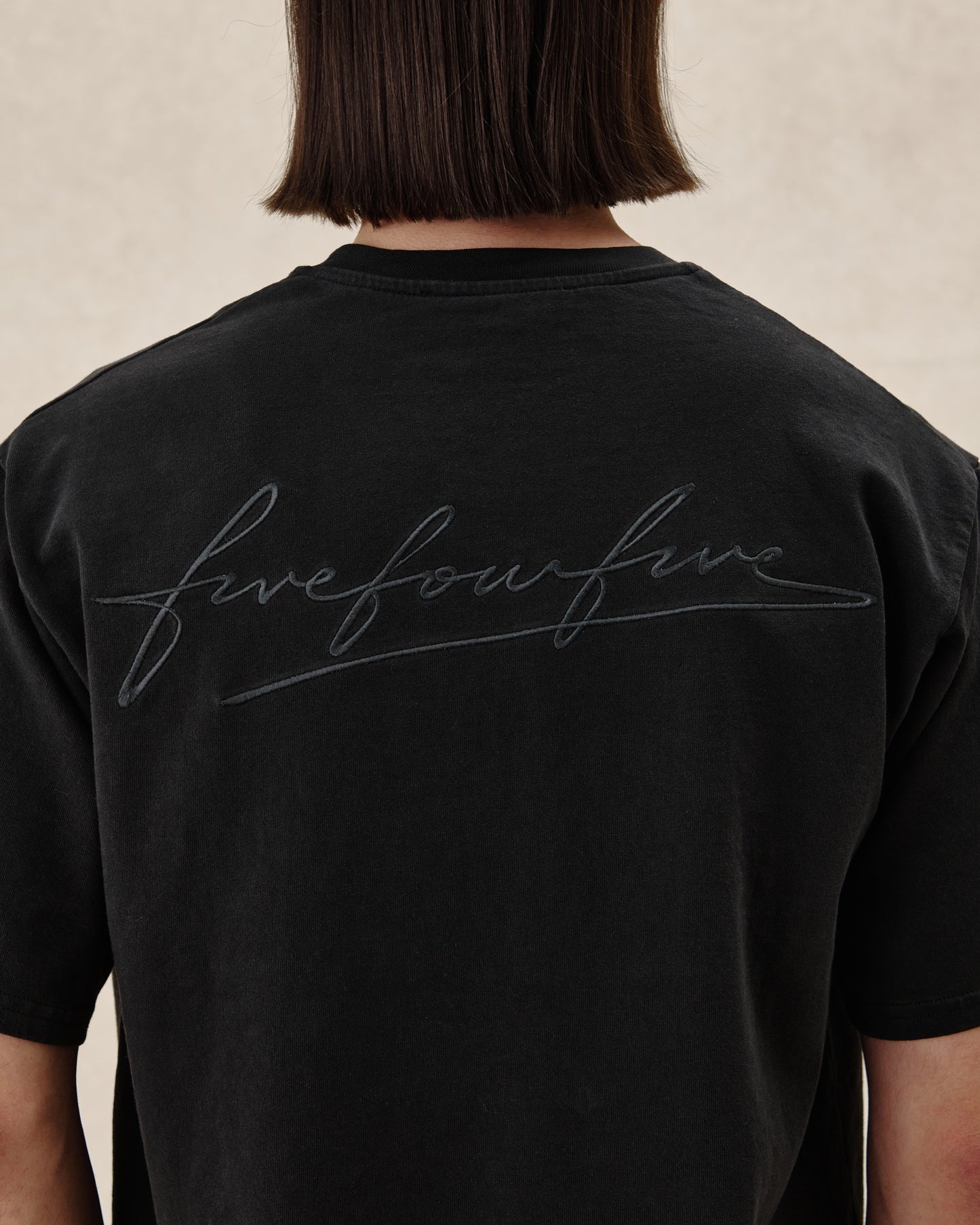 SS26-EV-EMBROIDERED-TEE-BLACK-5