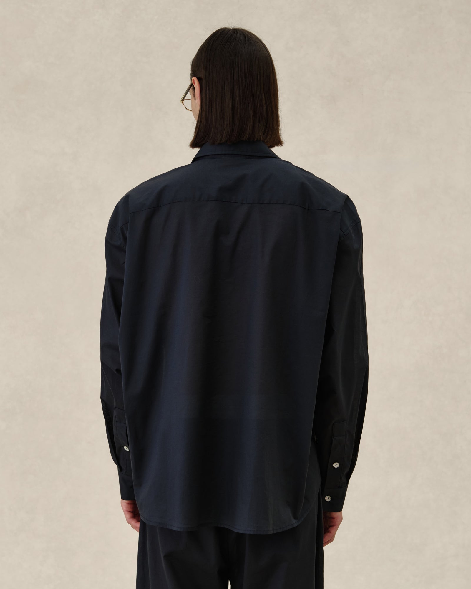 SS26-EV-LIGHT-SHIRT-NAVY-5