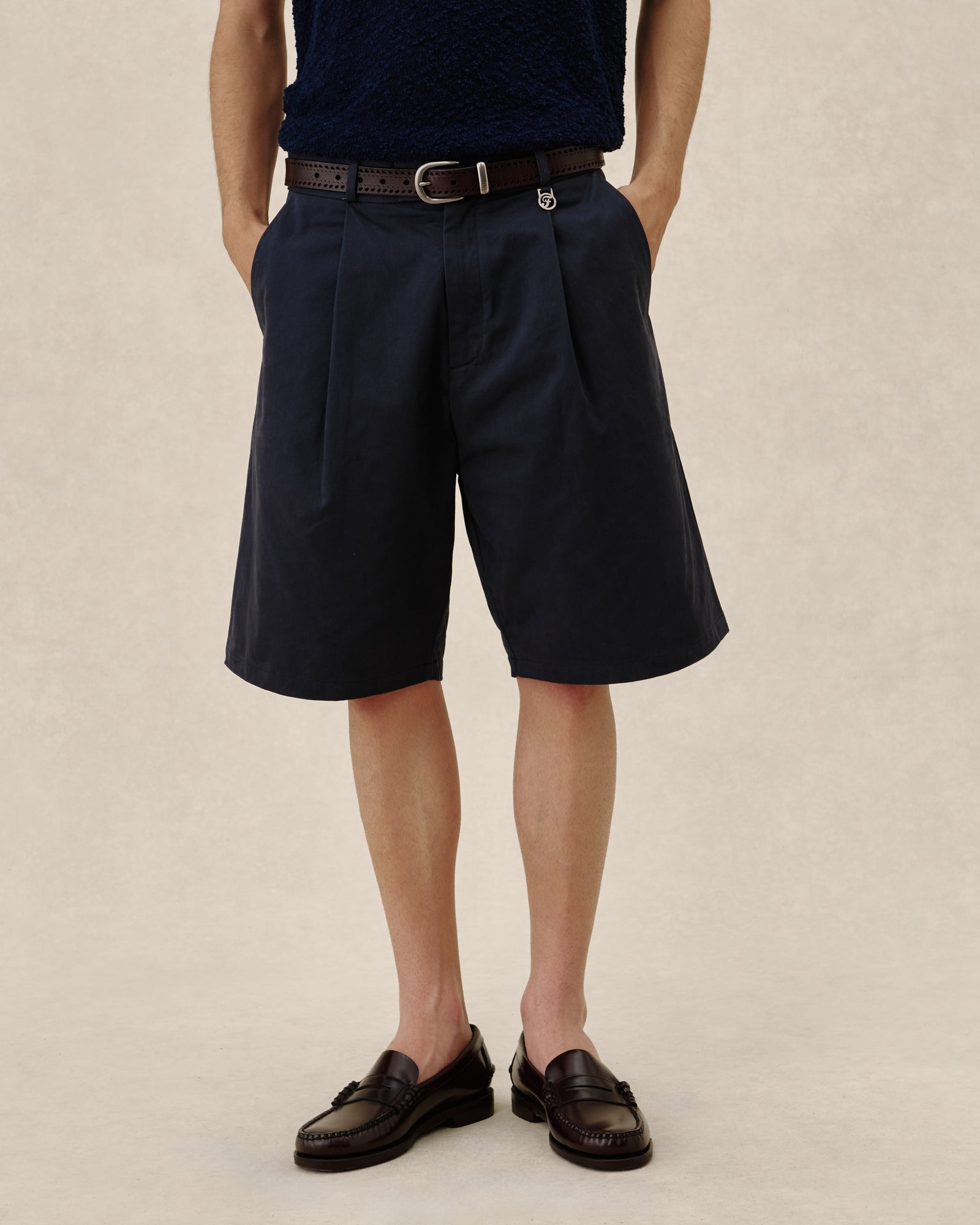 SS26-EV-TAILORED-SHORTS-NAVY-4