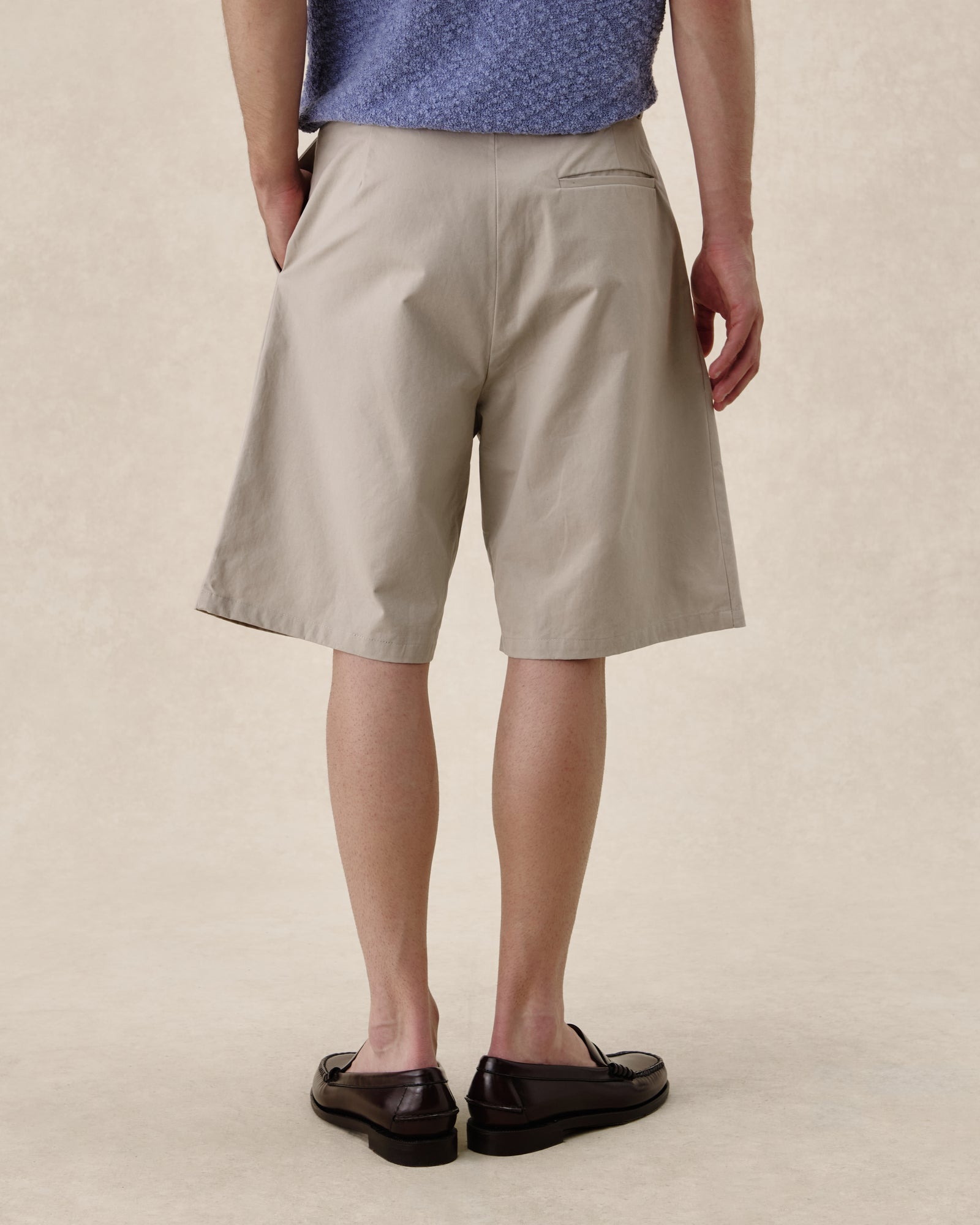 SS26-EV-TAILORED-SHORTS-SAND-11